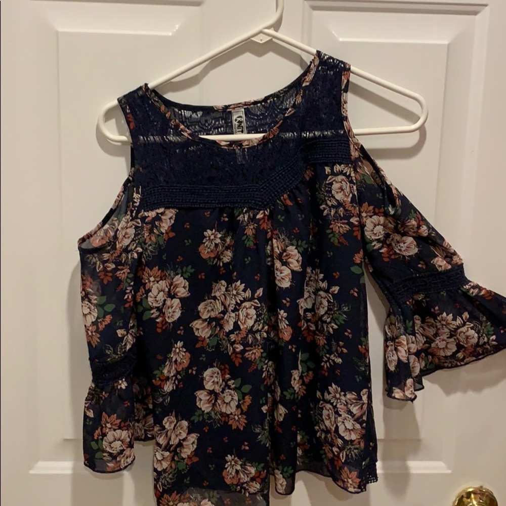 Floral exposed shoulder blouse